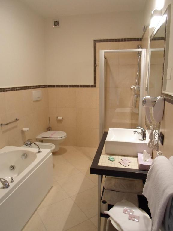 Hotel Le Macine Vittorio Veneto Habitación foto
